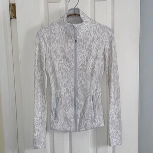Lululemon Contour White Spot Multi Define Jacket Nulu